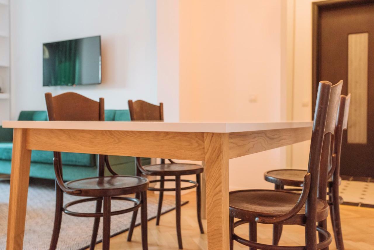 Brezoianu Spacious Flat Bucharest Luaran gambar